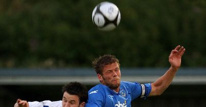 Gillespie and Hreidarsson: Battle in the air